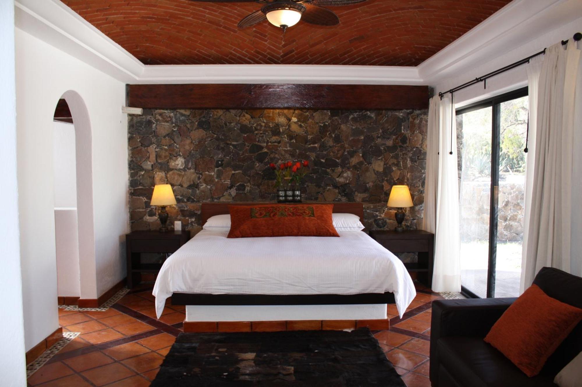 Hotel Villa Mexicana Golf & Equestrian Resort El Pueblito  Екстер'єр фото
