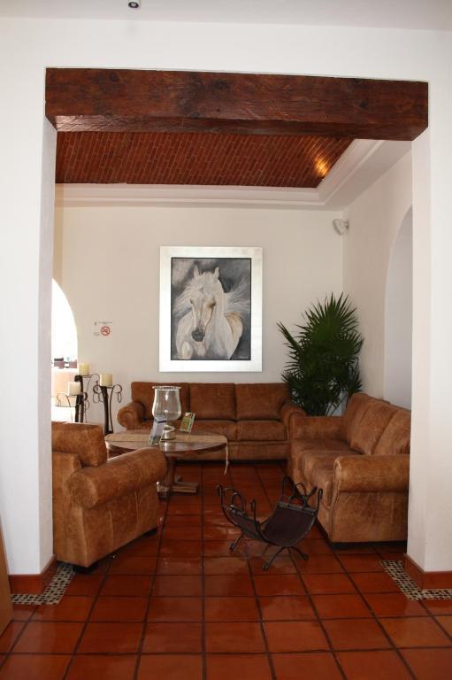 Hotel Villa Mexicana Golf & Equestrian Resort El Pueblito  Екстер'єр фото