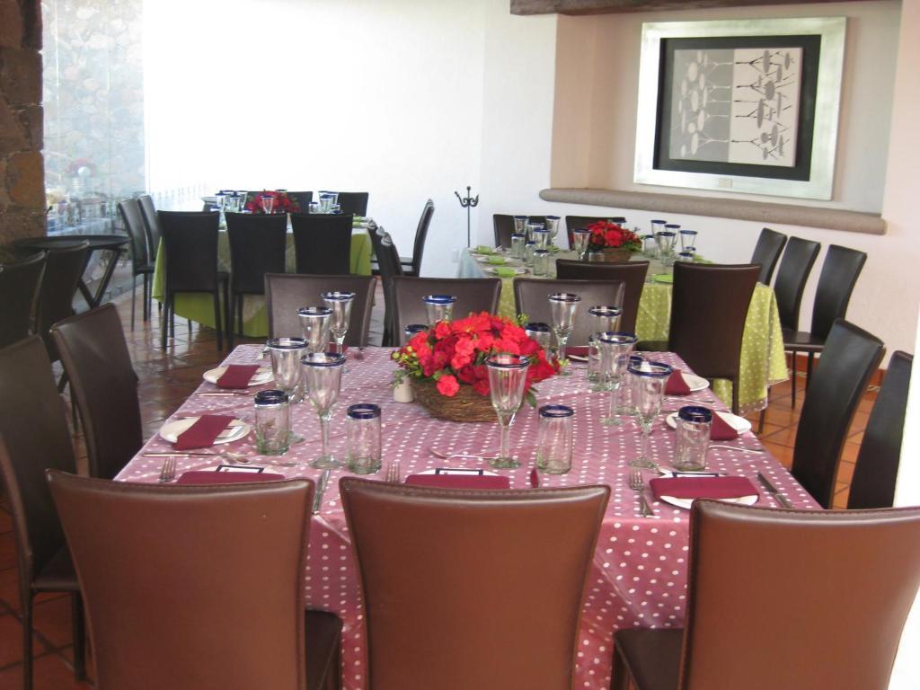 Hotel Villa Mexicana Golf & Equestrian Resort El Pueblito  Екстер'єр фото